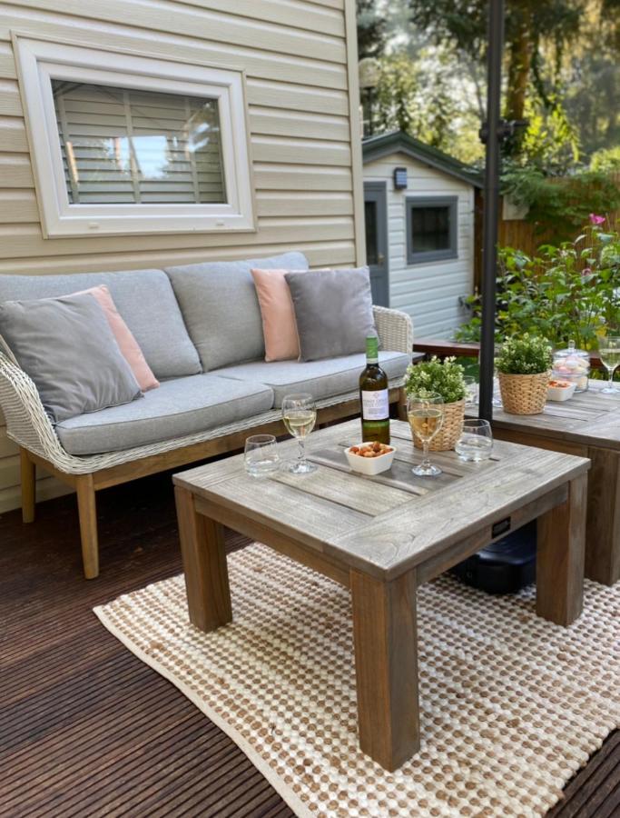 Luxe Chalet Met Prachtig Terras Op De Veluwe , Veel Privacy Хундерло Екстериор снимка